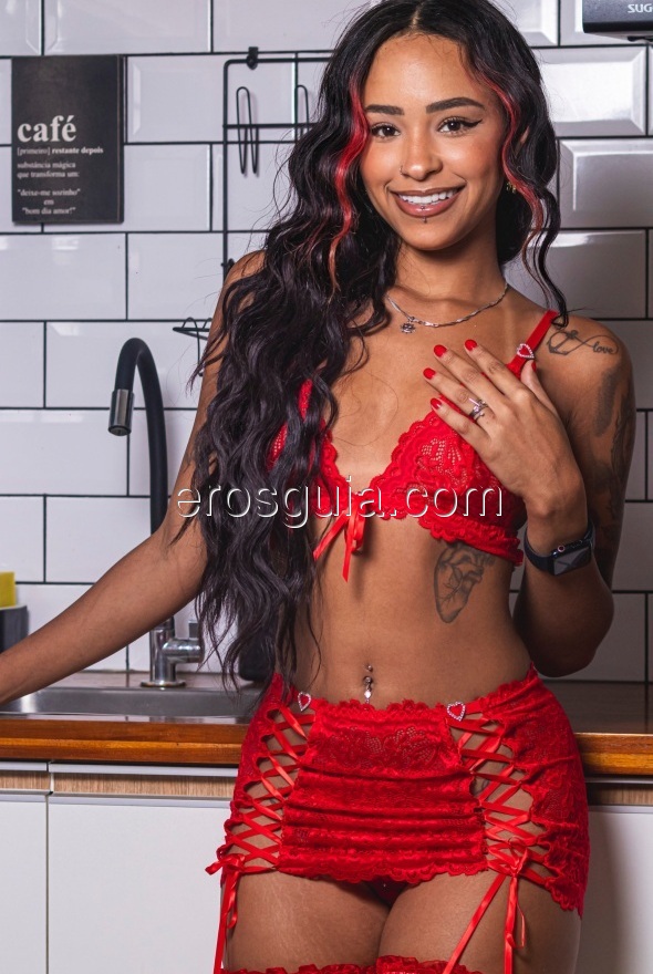 Larissa , escort barcelona Brasileña