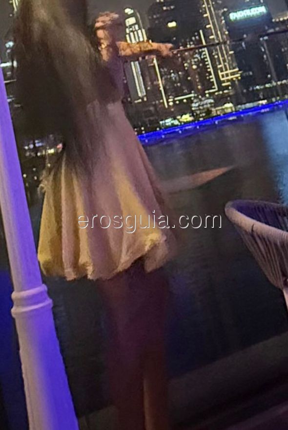 Iris, escort Barcelone Espagnole