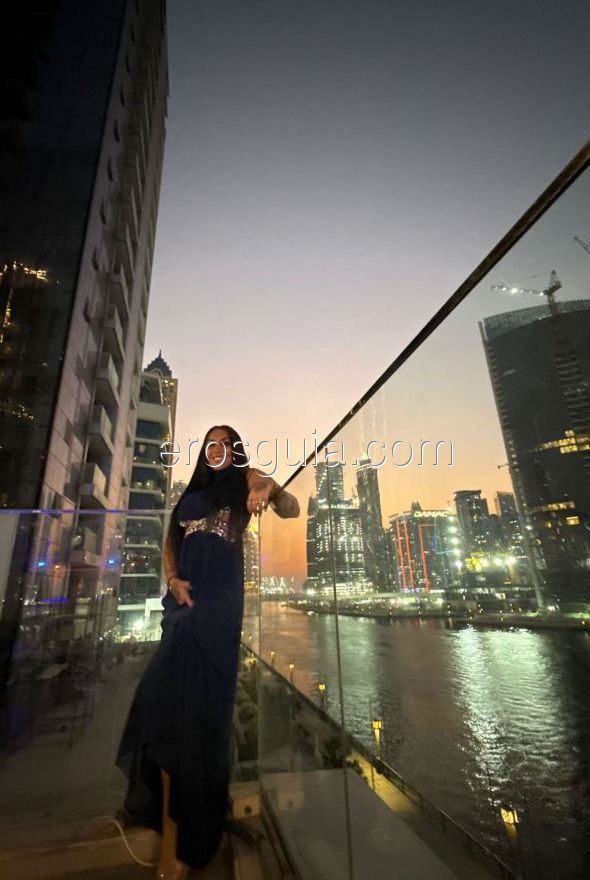 Iris, escorte girl à Barcelone Espagnole