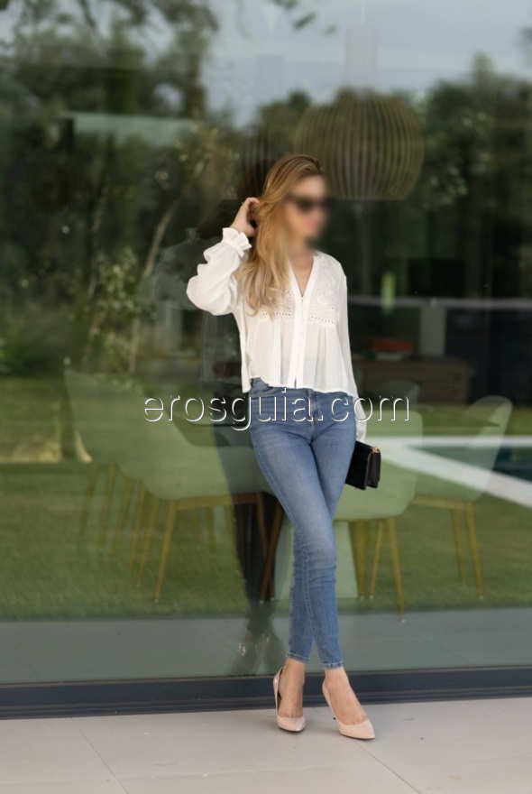Selina, escort Barcelone Brésilienne