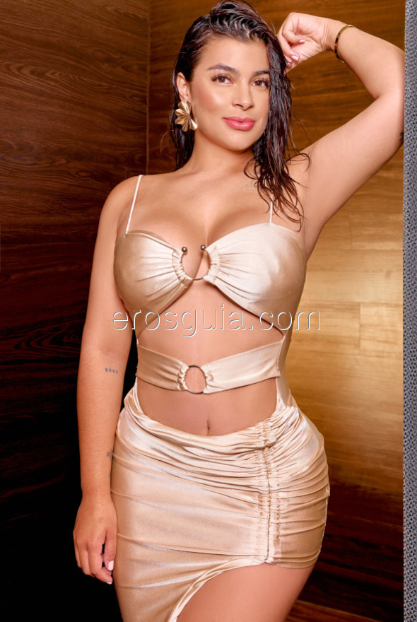 Luna, escort in barcelona Colombian