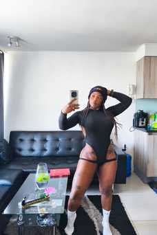 Tiana, escort girl Colombienne