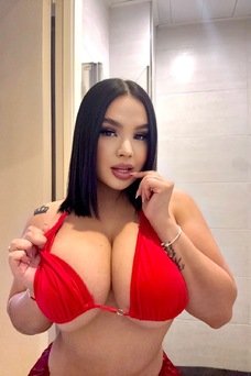 Abby , Colombiana