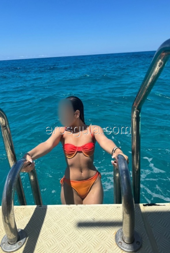 Ana , Colombiana
