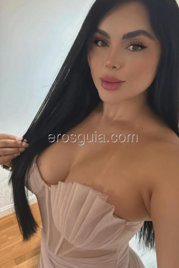Emily, Colombian