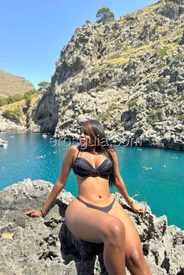 Kendal, escorte girl à Barcelone Colombienne