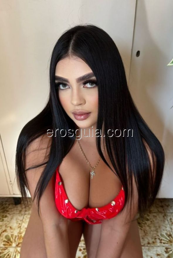 Luisa , Colombiana