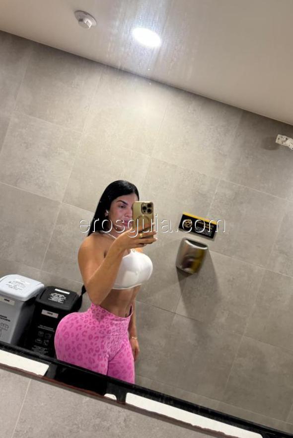Abril, barcellona escort