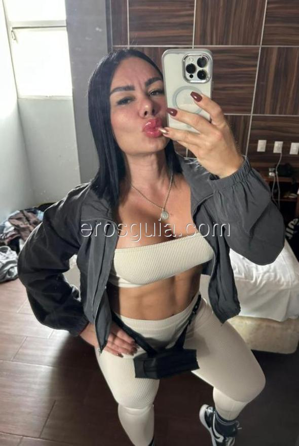 Jenny, escort en barcelona Colombiana