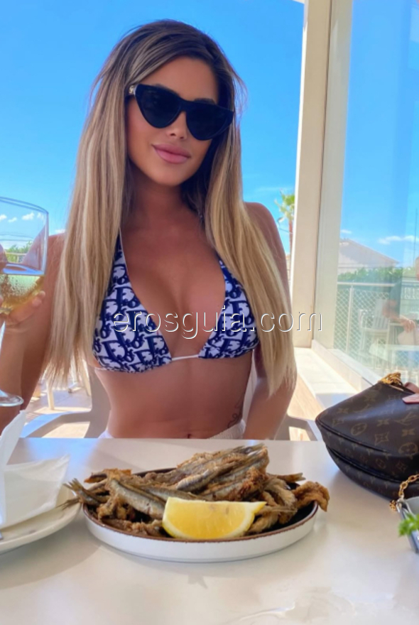 Carla Española, Spanish