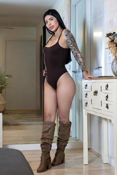 Luna, escorts barcelona Colombiana