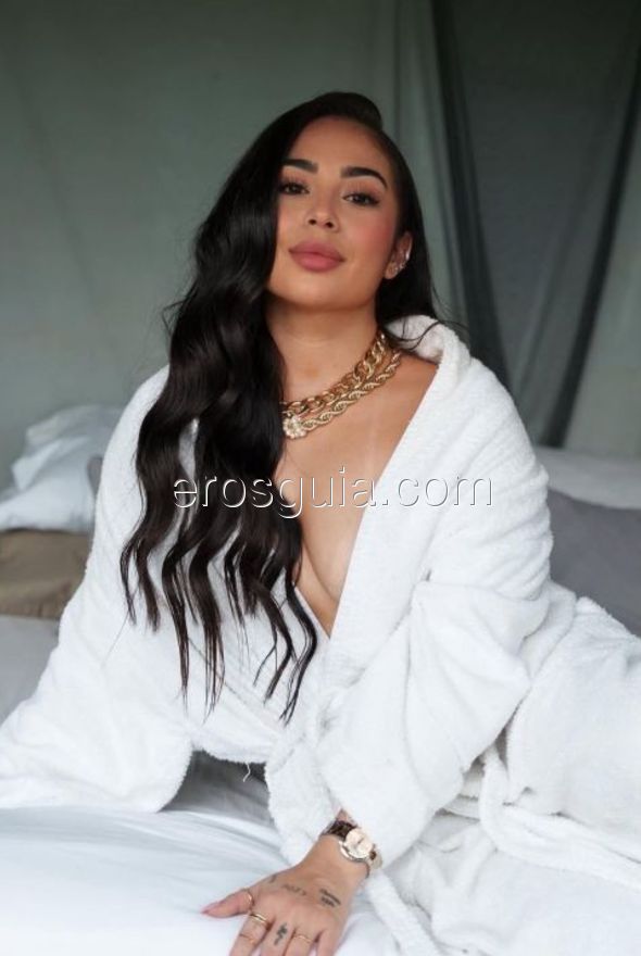 Valeria, Colombian