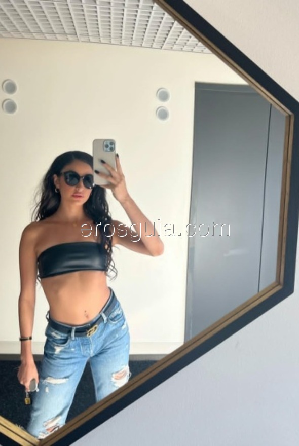 Sarah, escort in valencia German