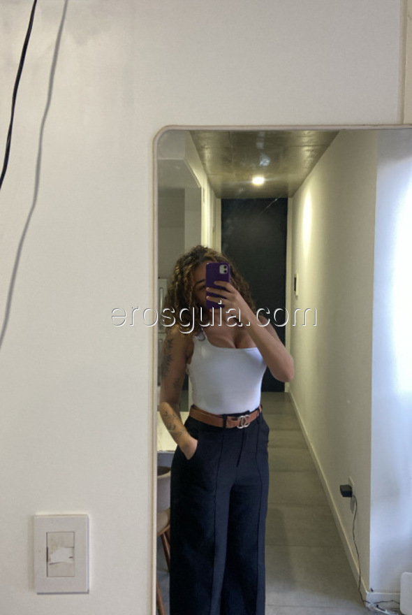 Sthefanni , Brazilian
