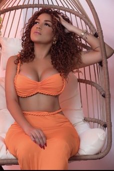 Sthefanni , Brazilian
