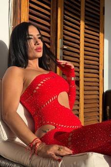 Clara, Colombiana