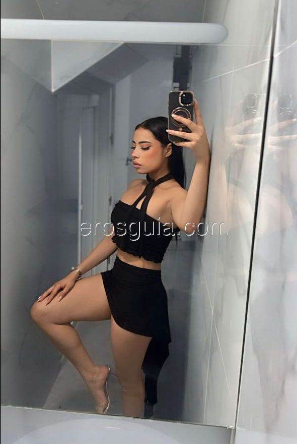 Isabella , Colombiana