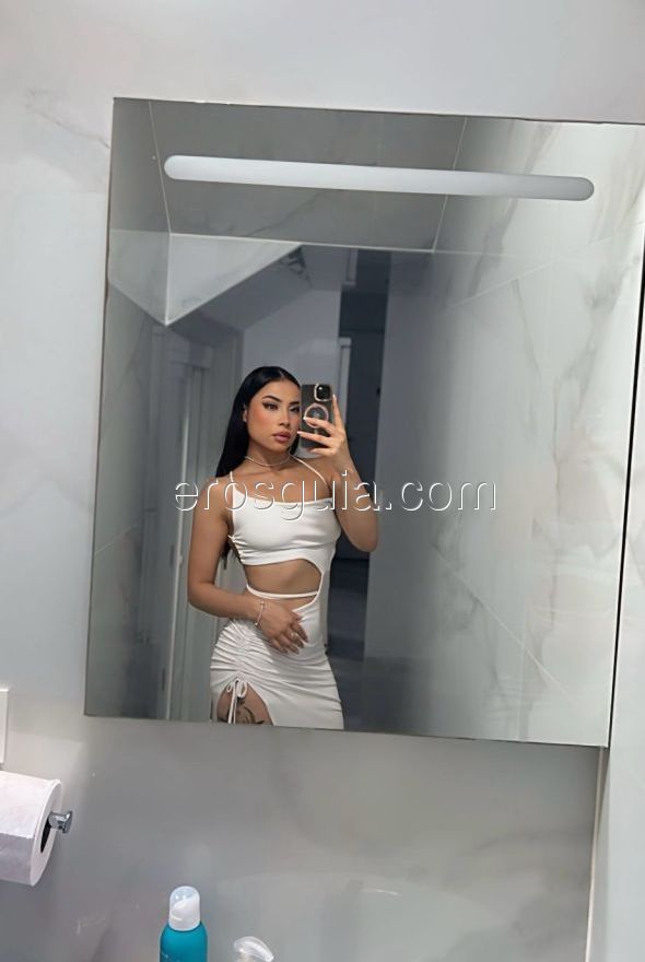 Isabella , Colombiana