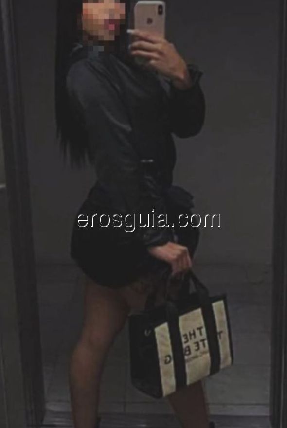 Mia, escort girl à Espagne