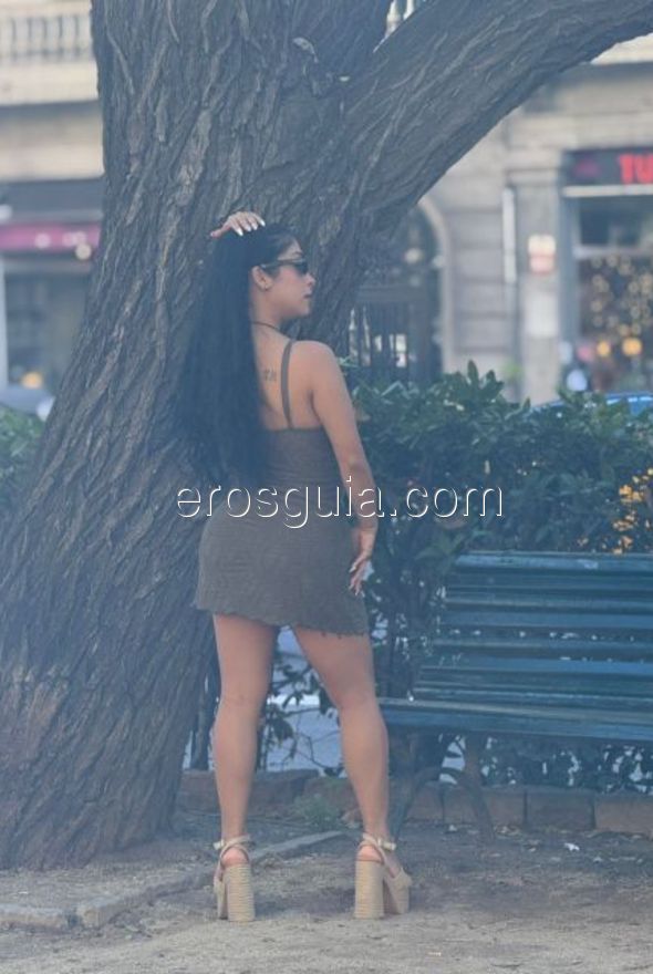 Zendaya, escort en barcelona Peruana