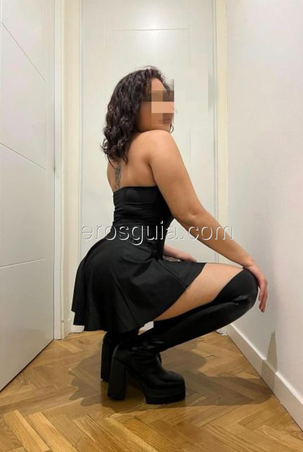Oasis, escort madrid Colombiana