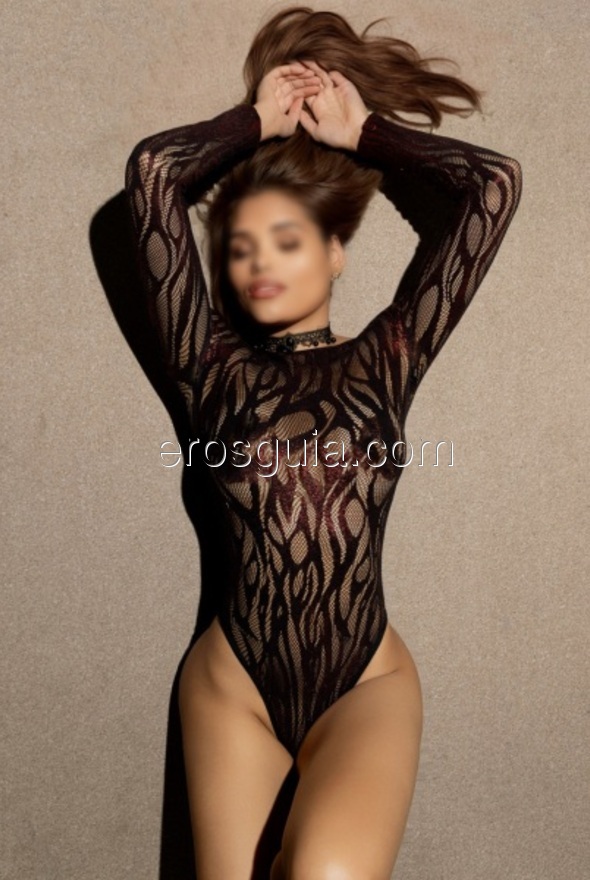 Laura, escort en barcelona Brasileña