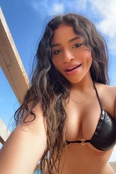 Bruna, Venezolana