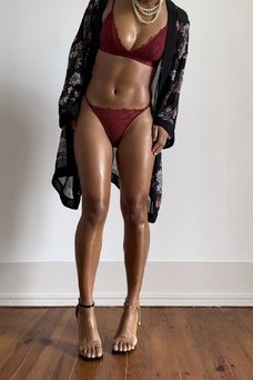 Julia, escorts in madrid Portuguese