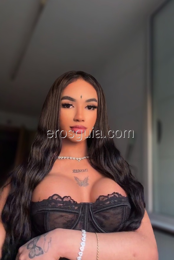 Dahiana , Colombiana