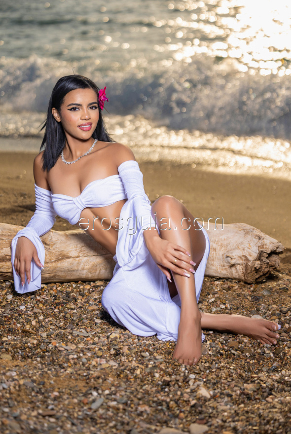 Salomé, escort in barcelona Colombian