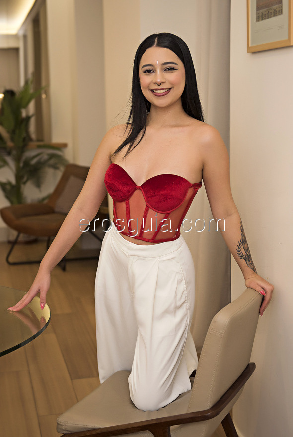 Chanel , escort in madrid Colombian