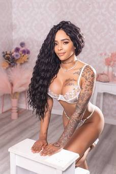 Rihanna, escorts en barcelona Venezolana