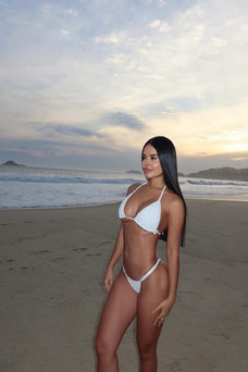 Andrea Muñoz, Colombiana