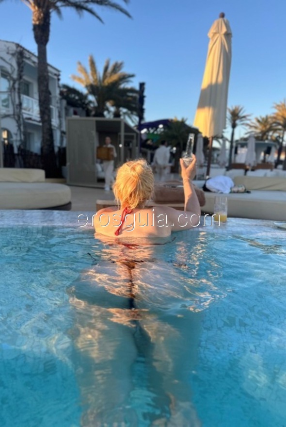 Rafaela , escorte girl à Barcelone Brésilienne