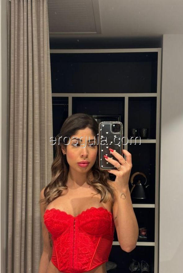 Larissa , escort barcelona Brasileña