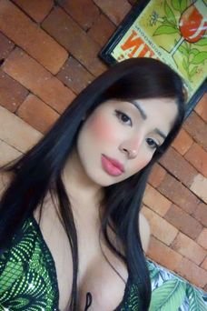 Larissa , escorts barcelona Brasileña