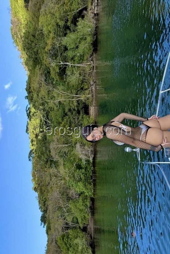 Aby, escort en madrid