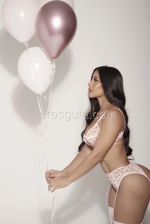 Paola, Madrid escort Colombian