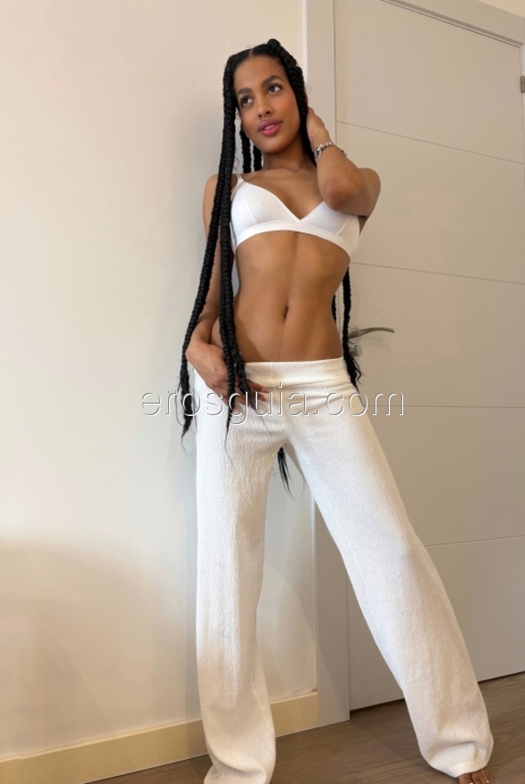 Mariana, Colombiana
