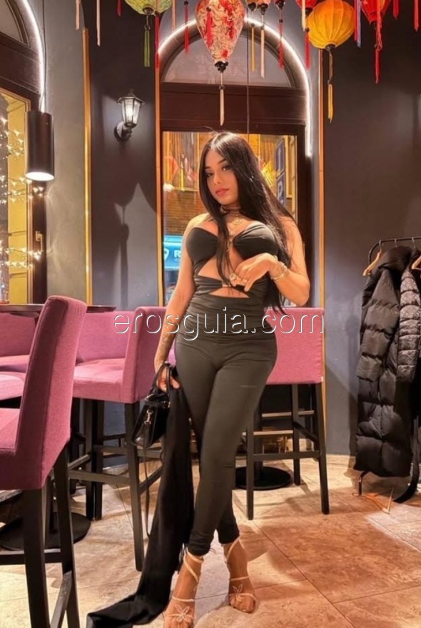 July Ramos , escort trans