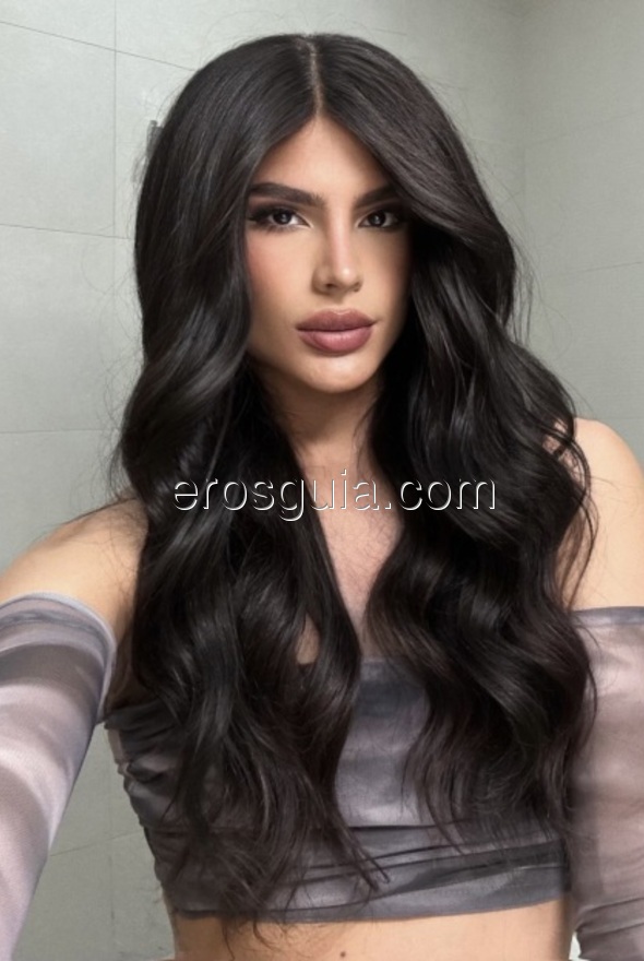 Catalina , Colombiana