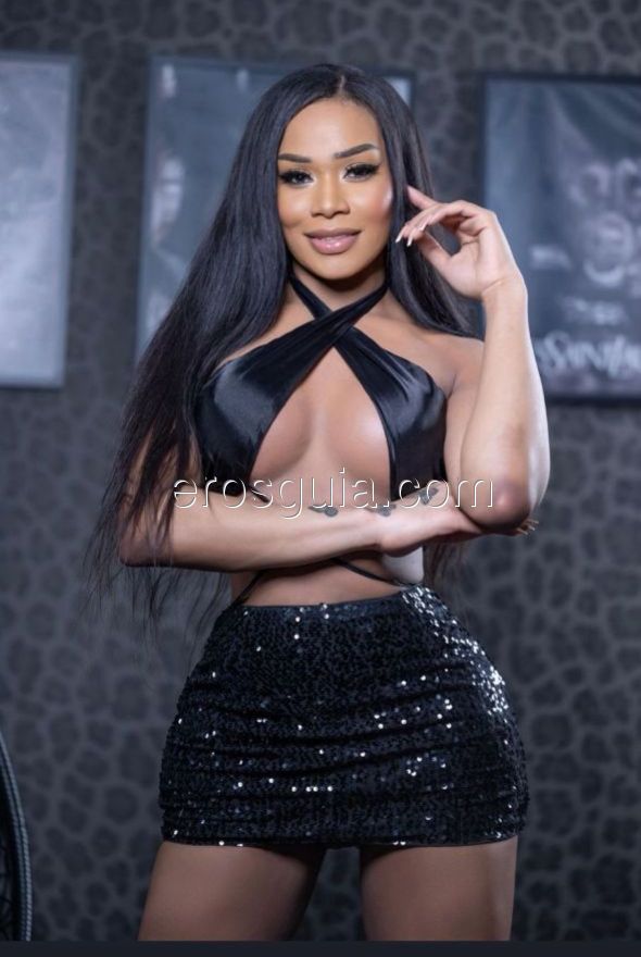 Erika, escort travesti Colombiana