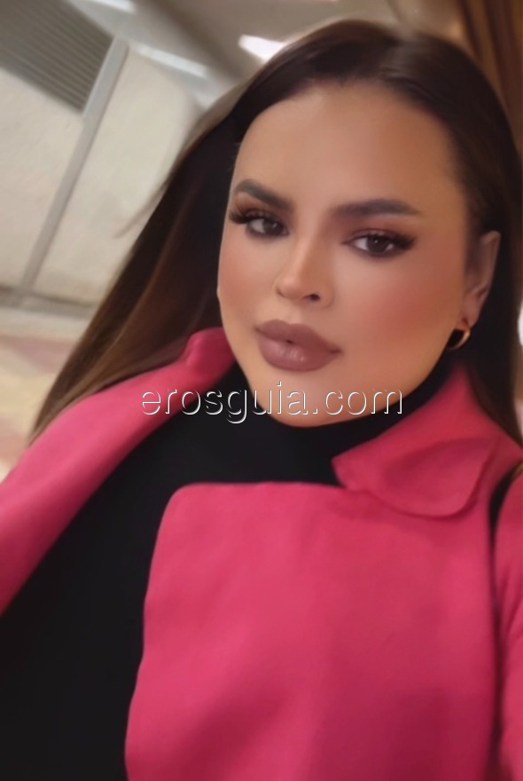 Monik curvy, Panaméenne