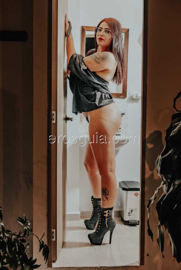 Zafiro, escort en barcelona Española