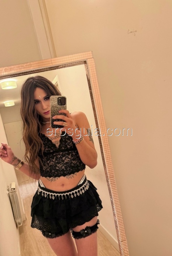 Pamela Praga, Colombiana