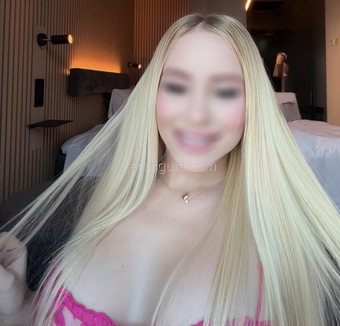 Samantha , Italienne