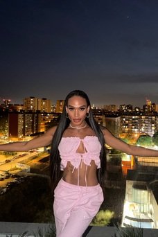 Sara colombiana , escort trans espagne Colombienne