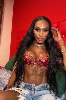 Sara colombiana , escort trans en españa Colombiana