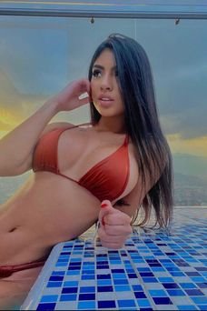 Mía parís , escorts madrid Colombiana