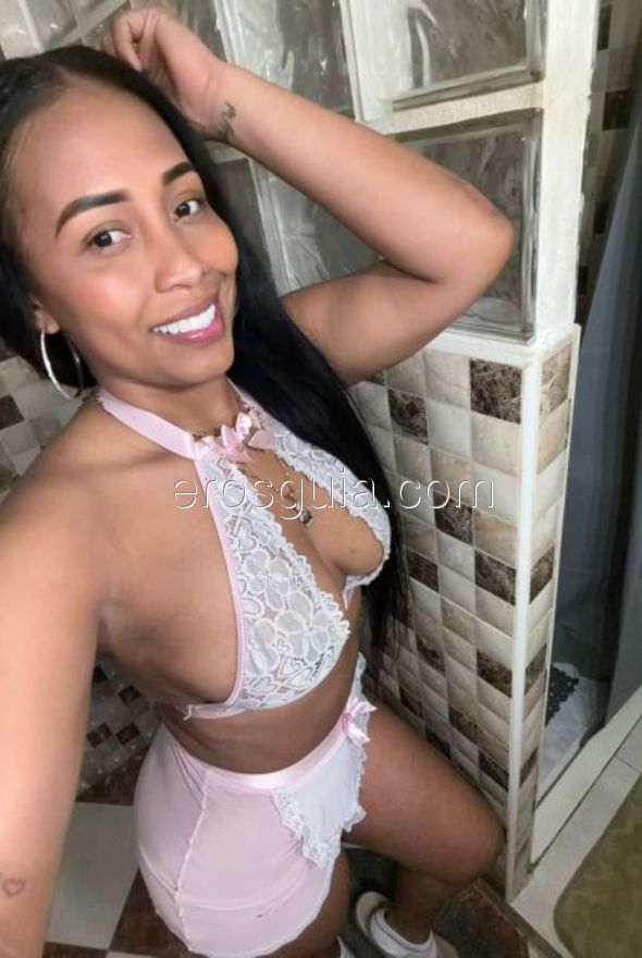 Fernanda , Colombian